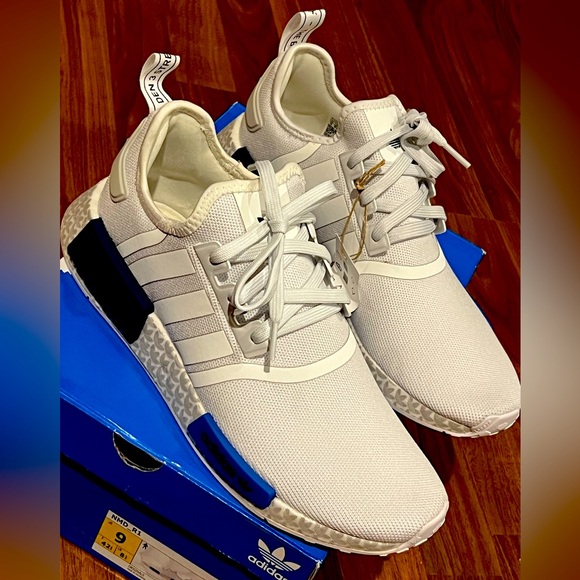 Adidas NMD_R1 Men’s Size 9 Shoes White with Blue accent - Picture 2 of 7